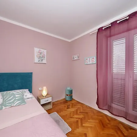 アパート Marcela